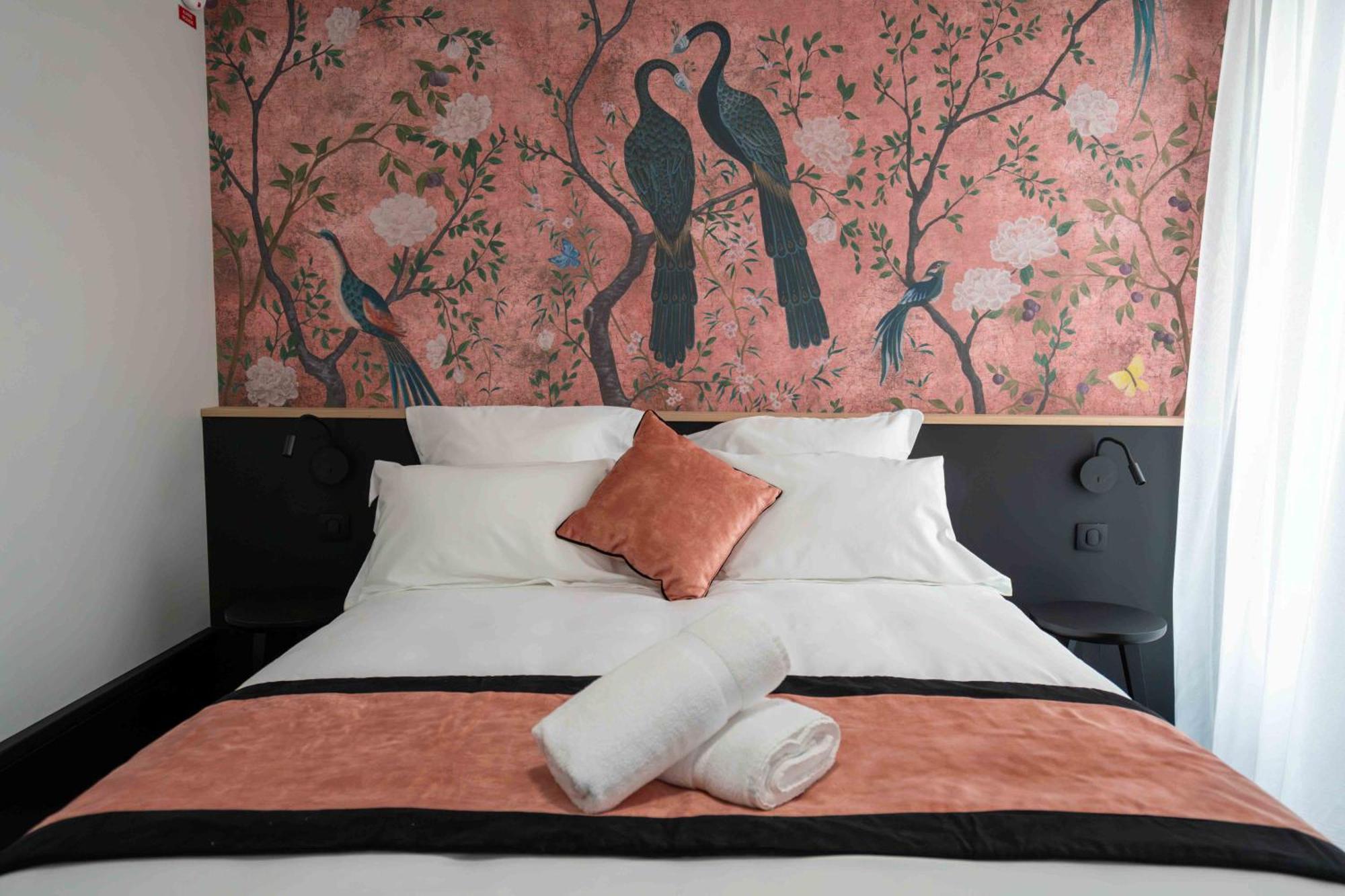 Hotel Et Restaurant Le Regina Le Puy-en-Velay Екстериор снимка