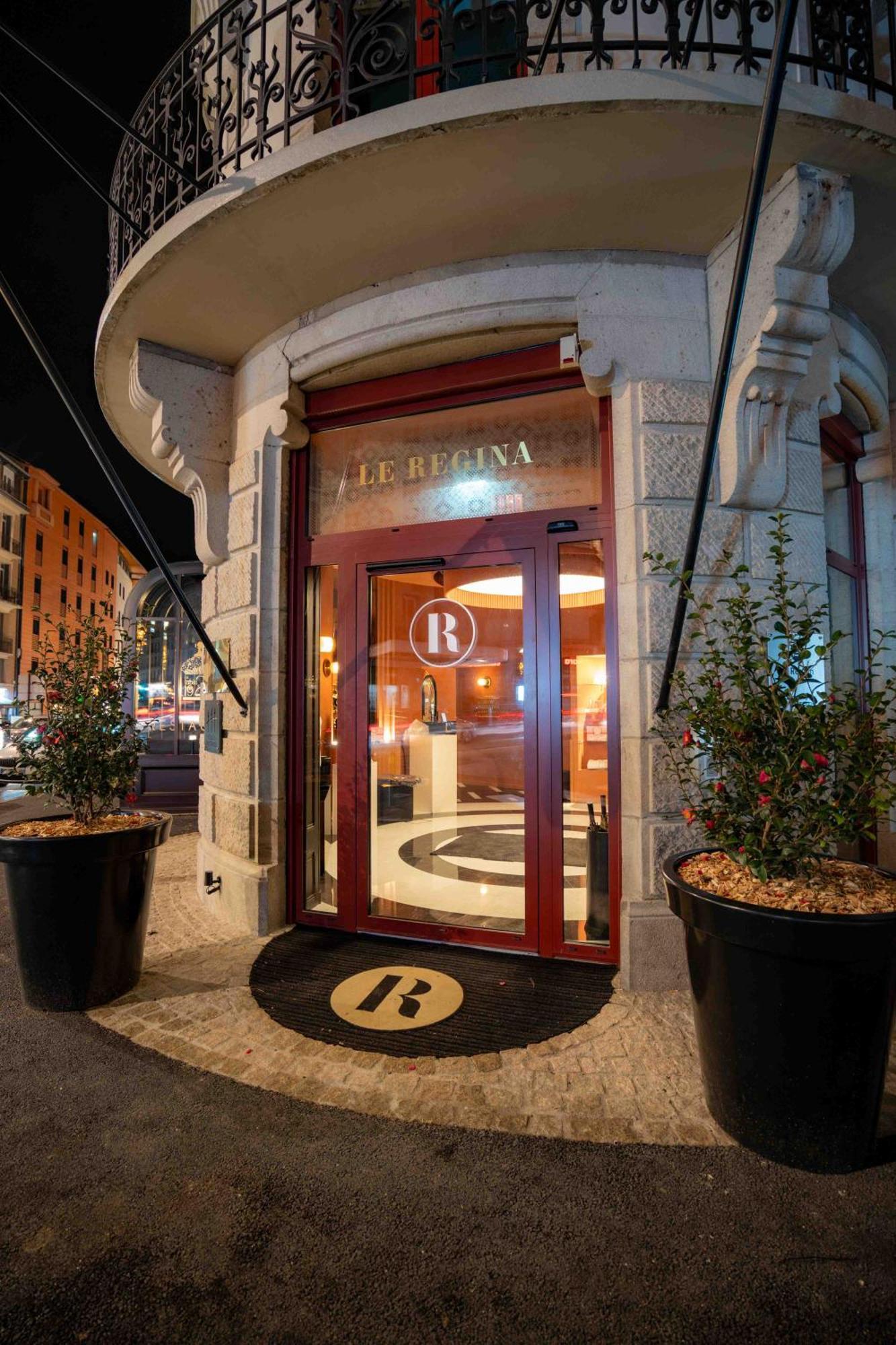 Hotel Et Restaurant Le Regina Le Puy-en-Velay Екстериор снимка
