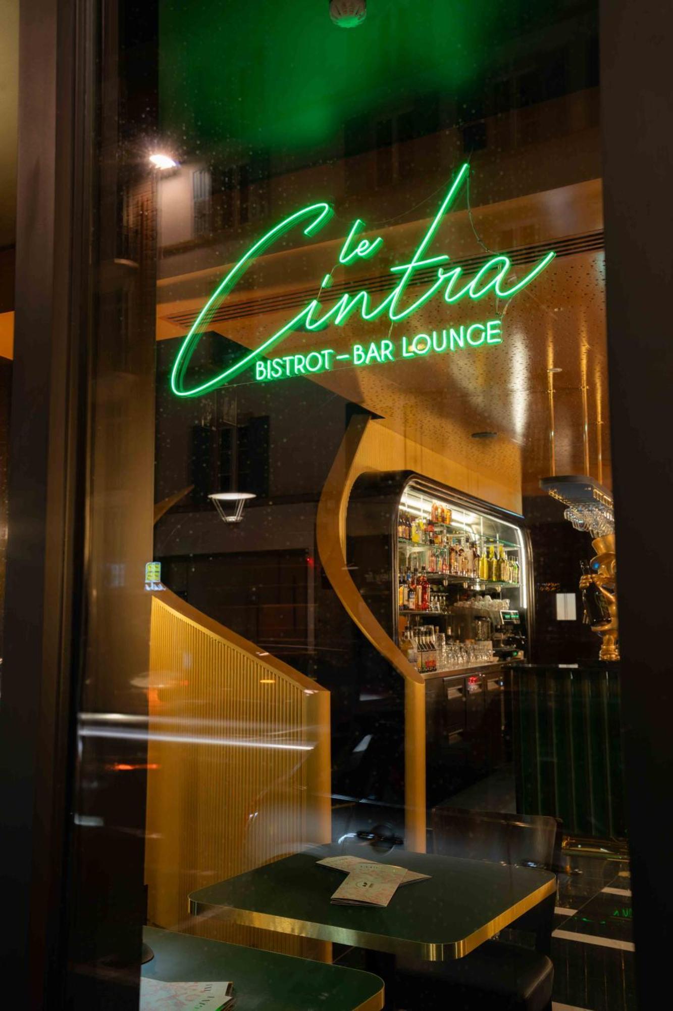 Hotel Et Restaurant Le Regina Le Puy-en-Velay Екстериор снимка