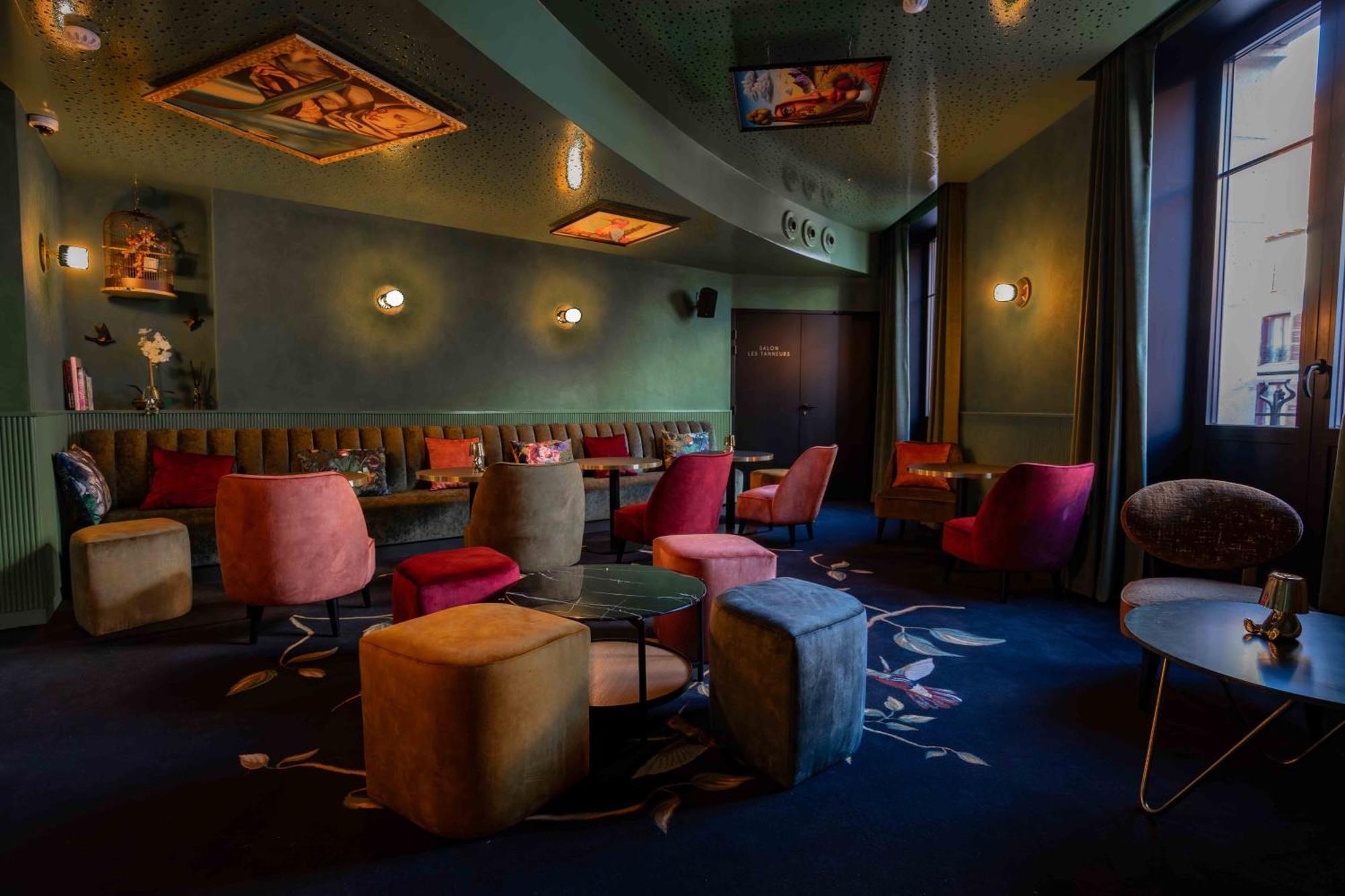 Hotel Et Restaurant Le Regina Le Puy-en-Velay Екстериор снимка